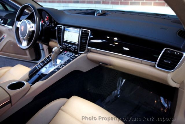 2016 Porsche Panamera 4dr Hatchback 4 Edition - 22955319 - 30