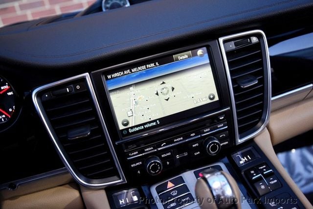 2016 Porsche Panamera 4dr Hatchback 4 Edition - 22955319 - 32