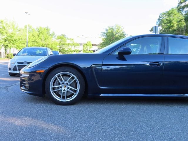 2016 Porsche Panamera 4dr Hatchback 4 Edition - 23044446 - 10
