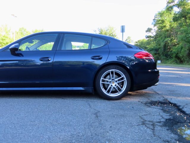 2016 Porsche Panamera 4dr Hatchback 4 Edition - 23044446 - 11
