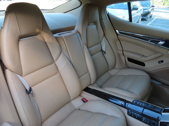2016 Porsche Panamera 4dr Hatchback 4 Edition - 23044446 - 30