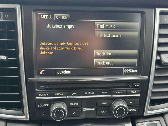 2016 Porsche Panamera 4dr Hatchback 4 Edition - 22959632 - 18