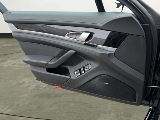 2016 Porsche Panamera 4dr Hatchback 4 Edition - 22959632 - 31