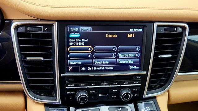 2016 Porsche Panamera 4dr Hatchback 4 Edition w/ Premium Package Plus & 20'' Wheels - 23072862 - 18