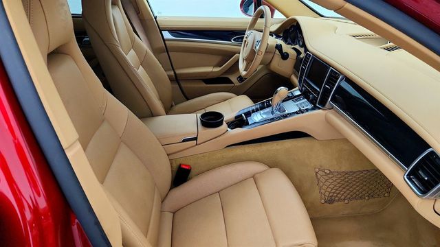 2016 Porsche Panamera 4dr Hatchback 4 Edition w/ Premium Package Plus & 20'' Wheels - 23072862 - 24