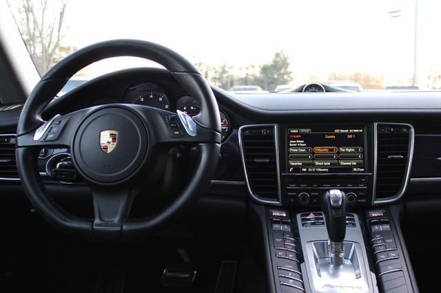 2016 Porsche Panamera 4dr Hatchback Edition - 22952603 - 12