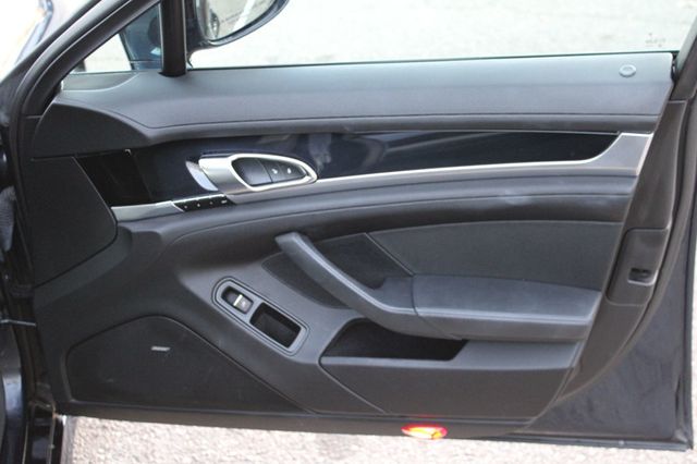 2016 Porsche Panamera 4dr Hatchback Edition - 22952603 - 20