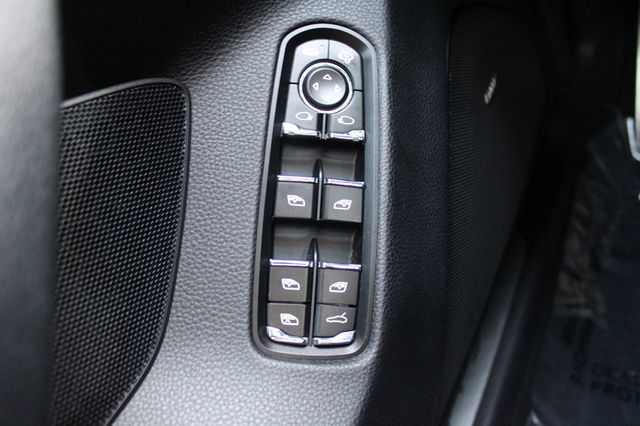 2016 Porsche Panamera 4dr Hatchback Edition - 22952603 - 27