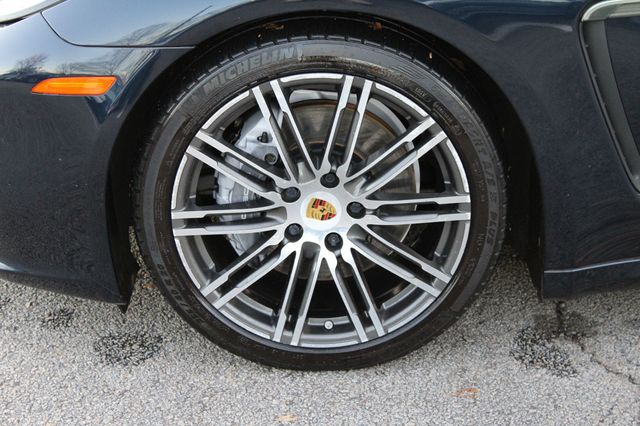 2016 Porsche Panamera 4dr Hatchback Edition - 22952603 - 37