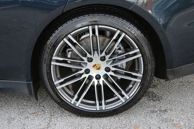 2016 Porsche Panamera 4dr Hatchback Edition - 22952603 - 38
