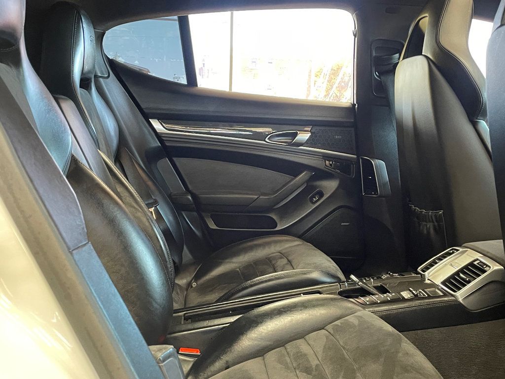 2016 Porsche Panamera 4dr Hatchback GTS - 23092974 - 27