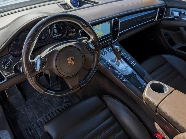 2016 Porsche Panamera 4dr Hatchback GTS - 23000639 - 15