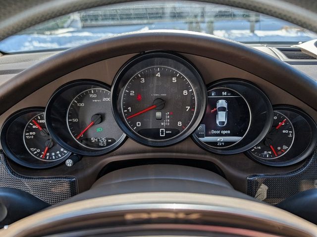 2016 Porsche Panamera 4dr Hatchback GTS - 23000639 - 18