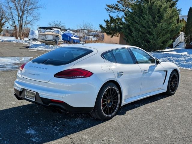 2016 Porsche Panamera 4dr Hatchback GTS - 23000639 - 4