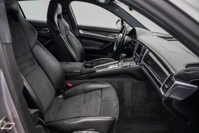 2016 Porsche Panamera 4dr Hatchback GTS - 23064871 - 19