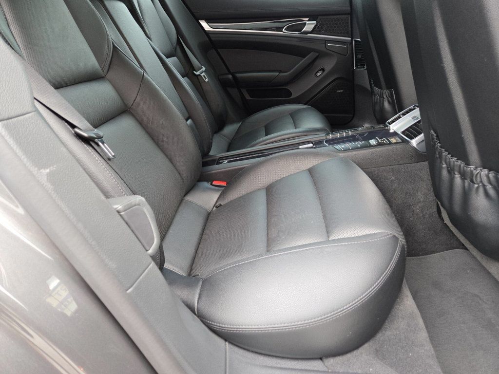 2016 Porsche Panamera 4DR HB - 22937581 - 12