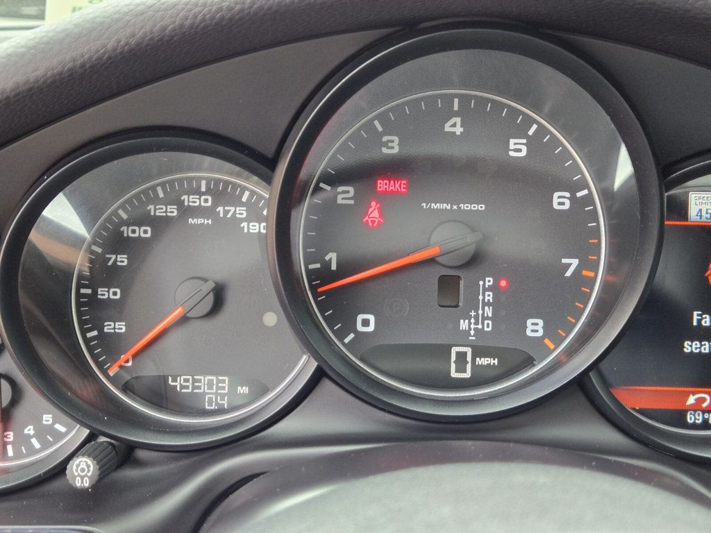 2016 Porsche Panamera 4DR HB - 22937581 - 17