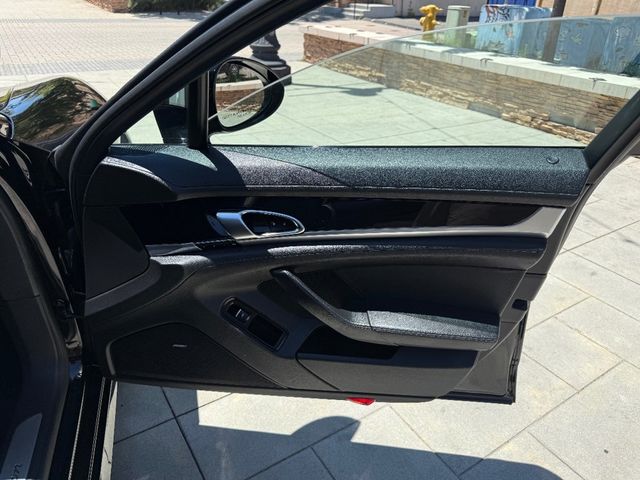 2016 Porsche Panamera Edition - 22878606 - 15