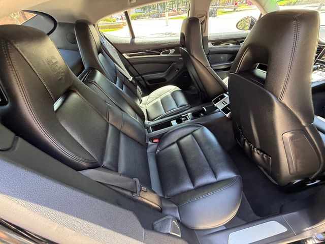 2016 Porsche Panamera Edition - 22878606 - 19