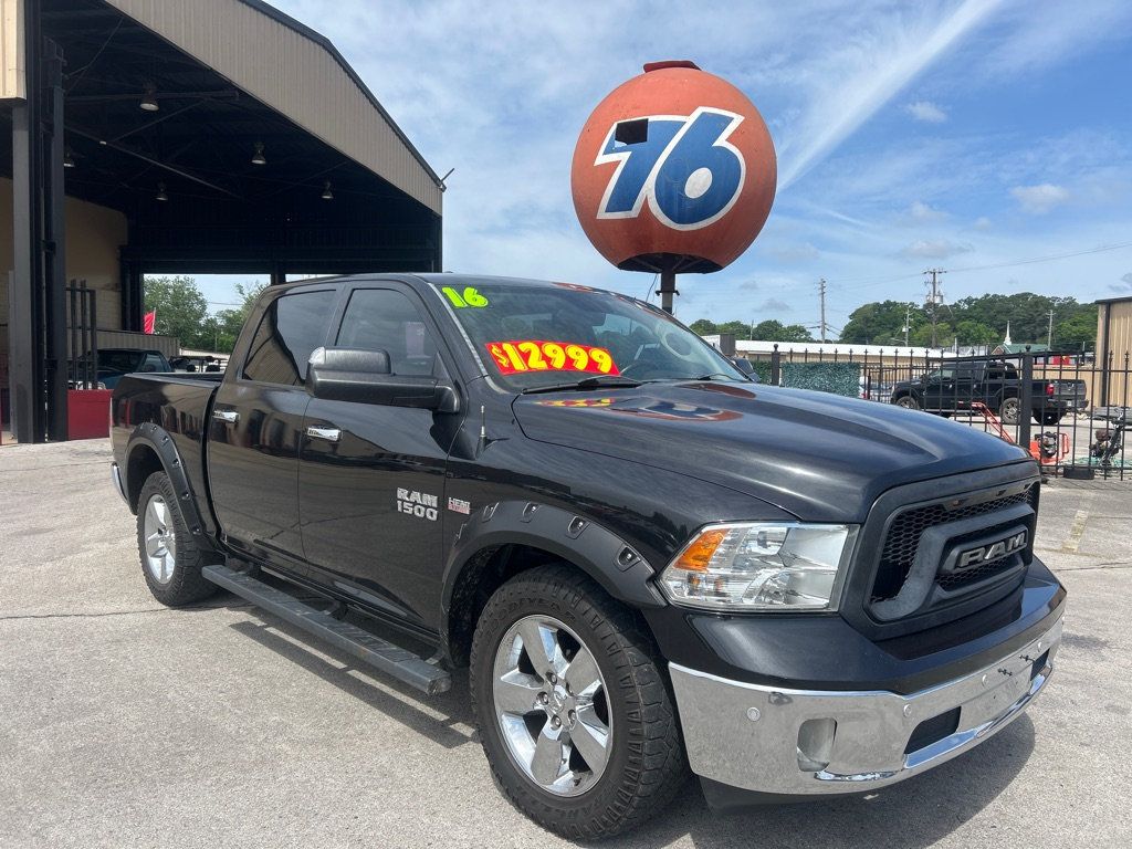 2016 Ram 1500 2WD Crew Cab 140.5" Big Horn - 23020728 | Video 1