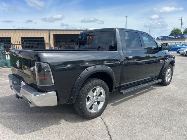 2016 Ram 1500 2WD Crew Cab 140.5" Big Horn - 23020728 - 3