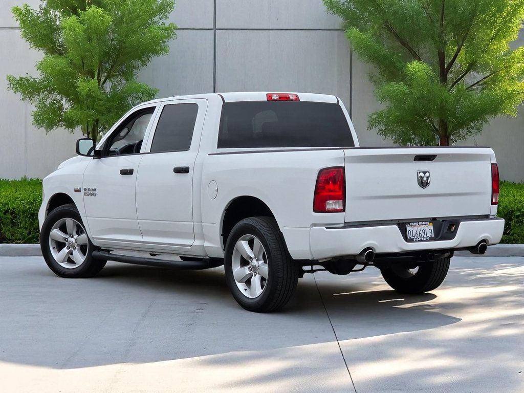 2016 Ram 1500 2WD Crew Cab 140.5" Express - 22865353 - 9