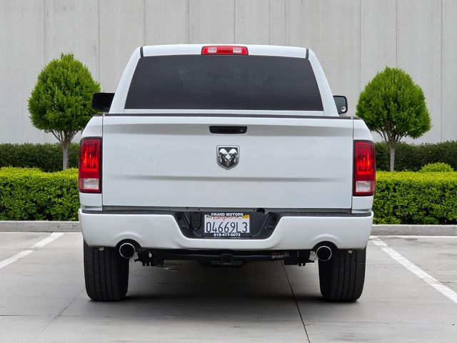 2016 Ram 1500 2WD Crew Cab 140.5" Express - 22865353 - 10