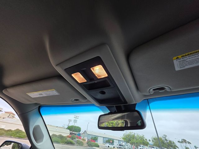 2016 Ram 1500 2WD Crew Cab 140.5" Express - 22865353 - 18