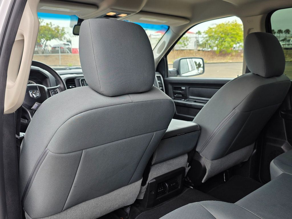 2016 Ram 1500 2WD Crew Cab 140.5" Express - 22865353 - 26