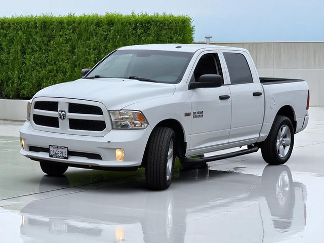 2016 Ram 1500 2WD Crew Cab 140.5" Express - 22865353 - 5