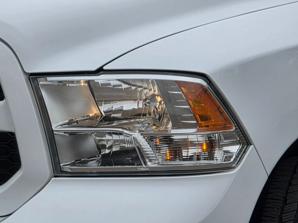 2016 Ram 1500 2WD Crew Cab 140.5" Express - 22865353 - 6