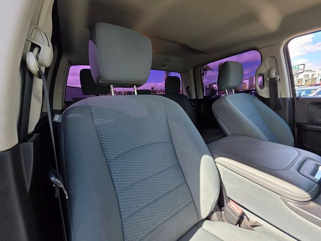 2016 Ram 1500 2WD Crew Cab 140.5" Express - 22916680 - 9