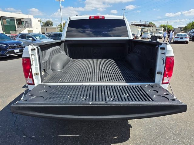 2016 Ram 1500 2WD Crew Cab 140.5" Express - 22916680 - 11