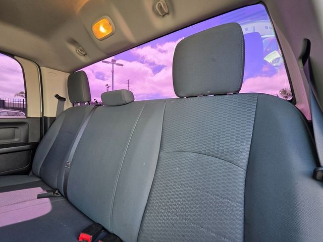 2016 Ram 1500 2WD Crew Cab 140.5" Express - 22916680 - 19