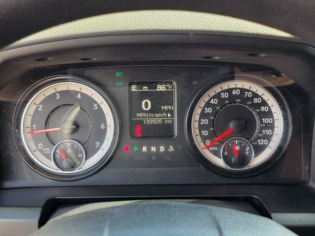 2016 Ram 1500 2WD Crew Cab 140.5" Express - 22916680 - 25