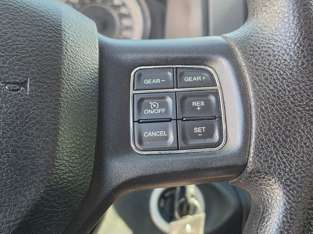 2016 Ram 1500 2WD Crew Cab 140.5" Express - 22916680 - 28