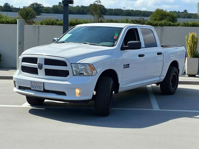 2016 Ram 1500 2WD Crew Cab 140.5" Express - 22916680 - 2