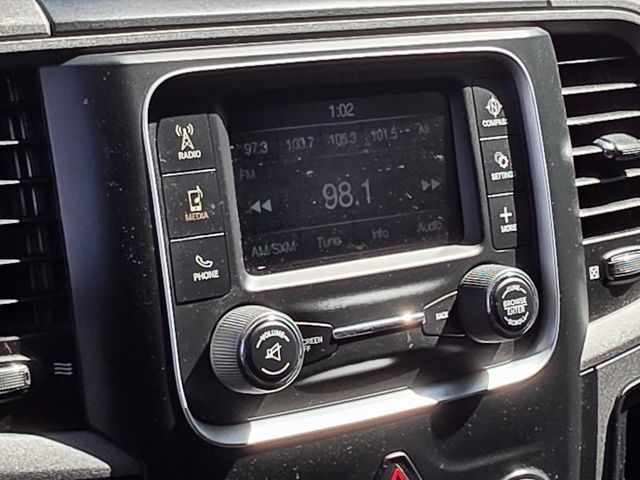 2016 Ram 1500 2WD Crew Cab 140.5" Express - 22916680 - 29