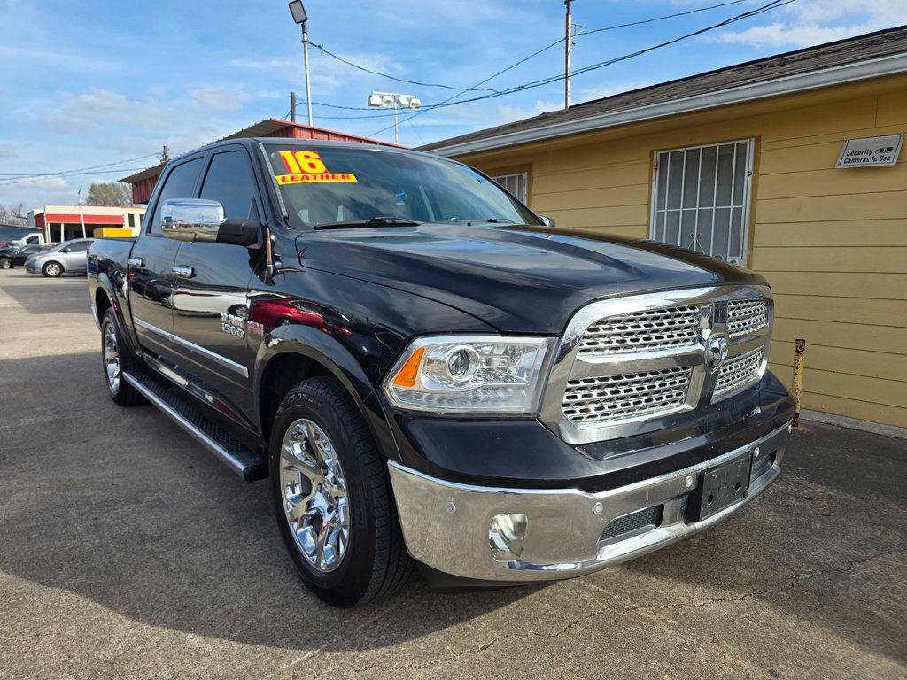 2016 Ram 1500 2WD Crew Cab 140.5" Laramie - 22990652 | Video 1