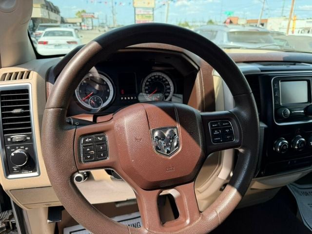 2016 Ram 1500 2WD Crew Cab 140.5" SLT - 23064879 - 21