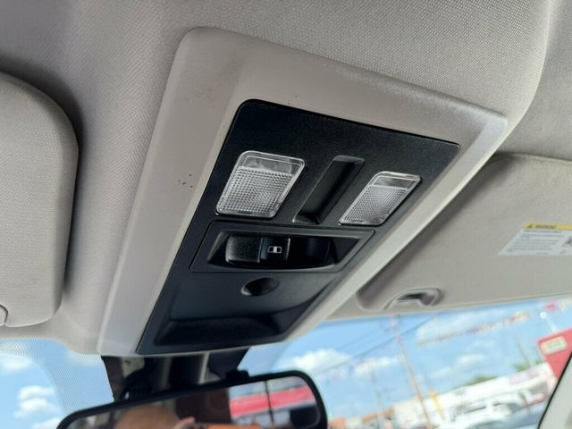 2016 Ram 1500 2WD Crew Cab 140.5" SLT - 23064879 - 25