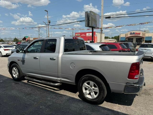 2016 Ram 1500 2WD Crew Cab 140.5" SLT - 23064879 - 3