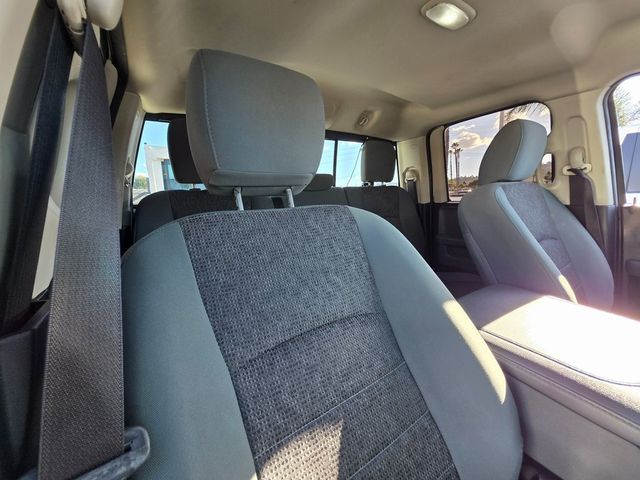 2016 Ram 1500 2WD Quad Cab 140.5" Big Horn - 22951070 - 9