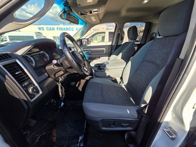 2016 Ram 1500 2WD Quad Cab 140.5" Big Horn - 22951070 - 12