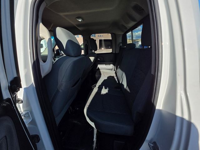 2016 Ram 1500 2WD Quad Cab 140.5" Big Horn - 22951070 - 13