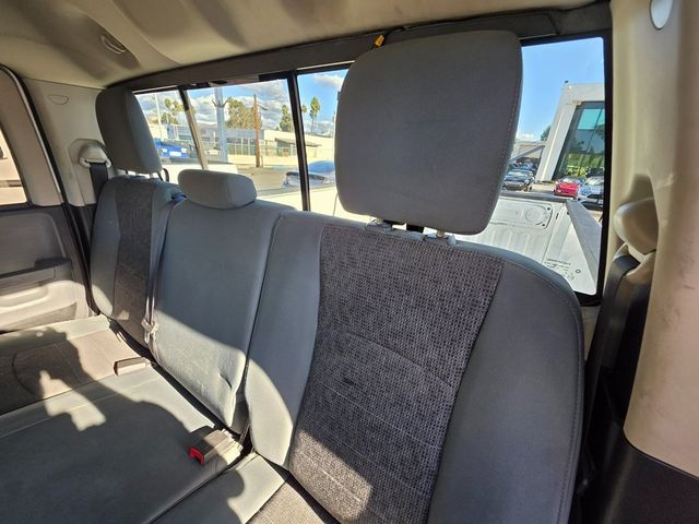 2016 Ram 1500 2WD Quad Cab 140.5" Big Horn - 22951070 - 14