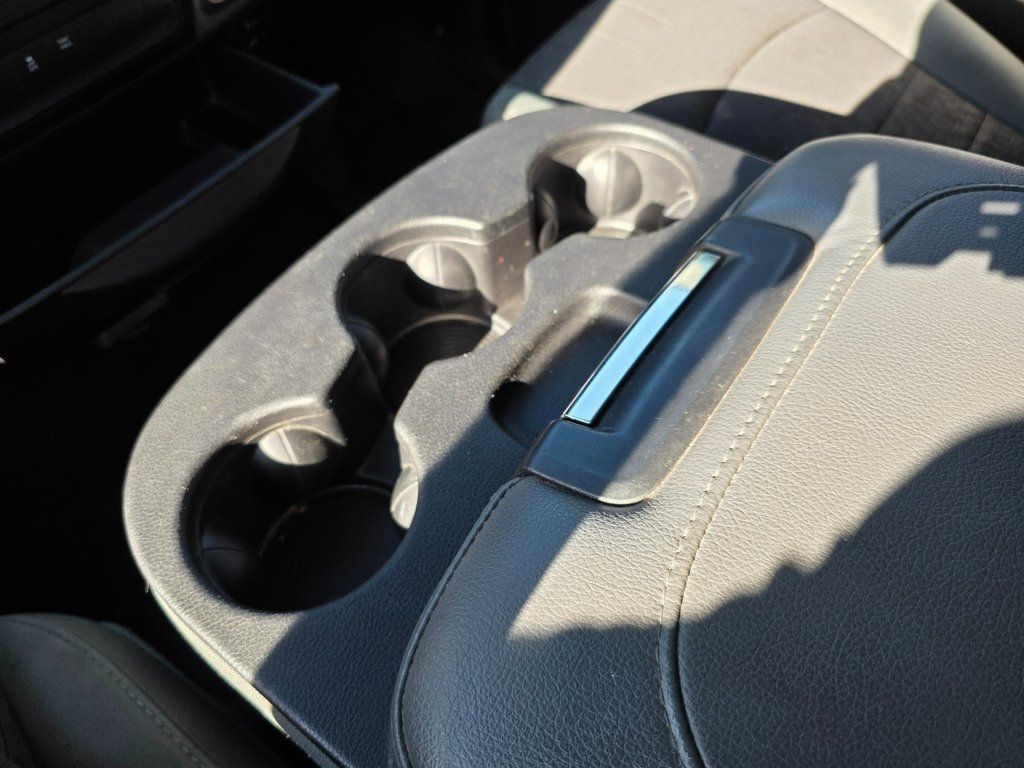 2016 Ram 1500 2WD Quad Cab 140.5" Big Horn - 22951070 - 30