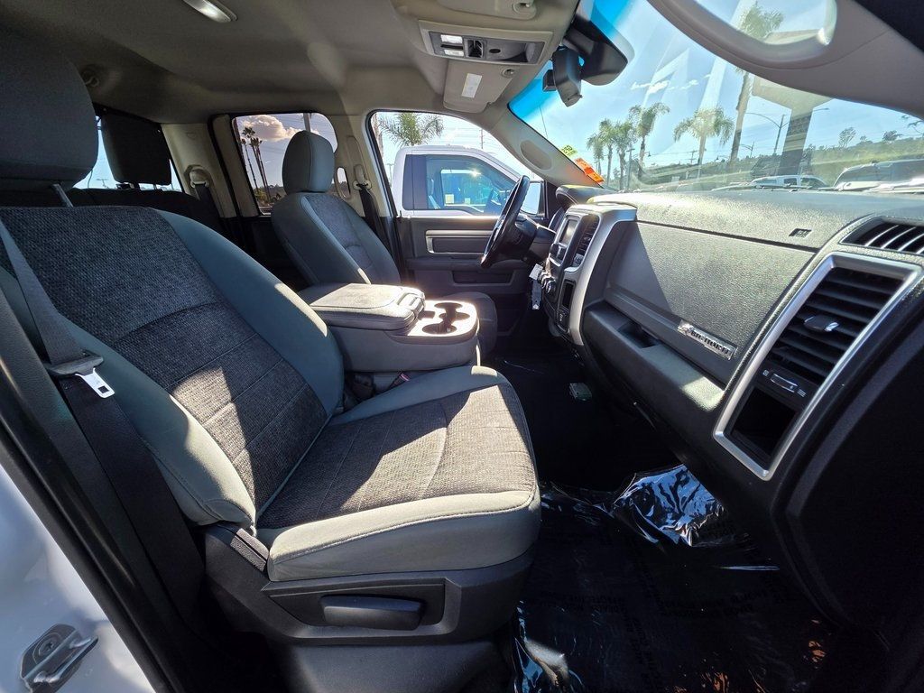 2016 Ram 1500 2WD Quad Cab 140.5" Big Horn - 22951070 - 8