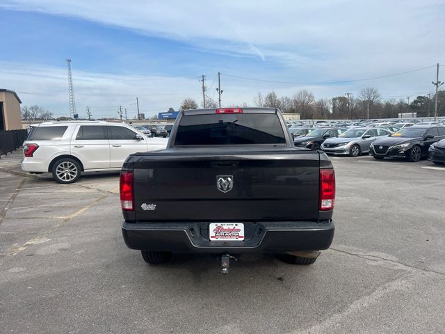 2016 Ram 1500 2WD Quad Cab 140.5" SLT - 22961184 - 4