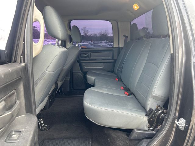 2016 Ram 1500 2WD Quad Cab 140.5" SLT - 22961184 - 6